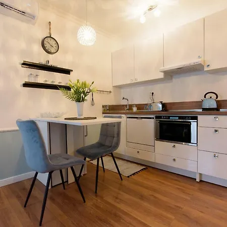 Apartamento Marcel Center *